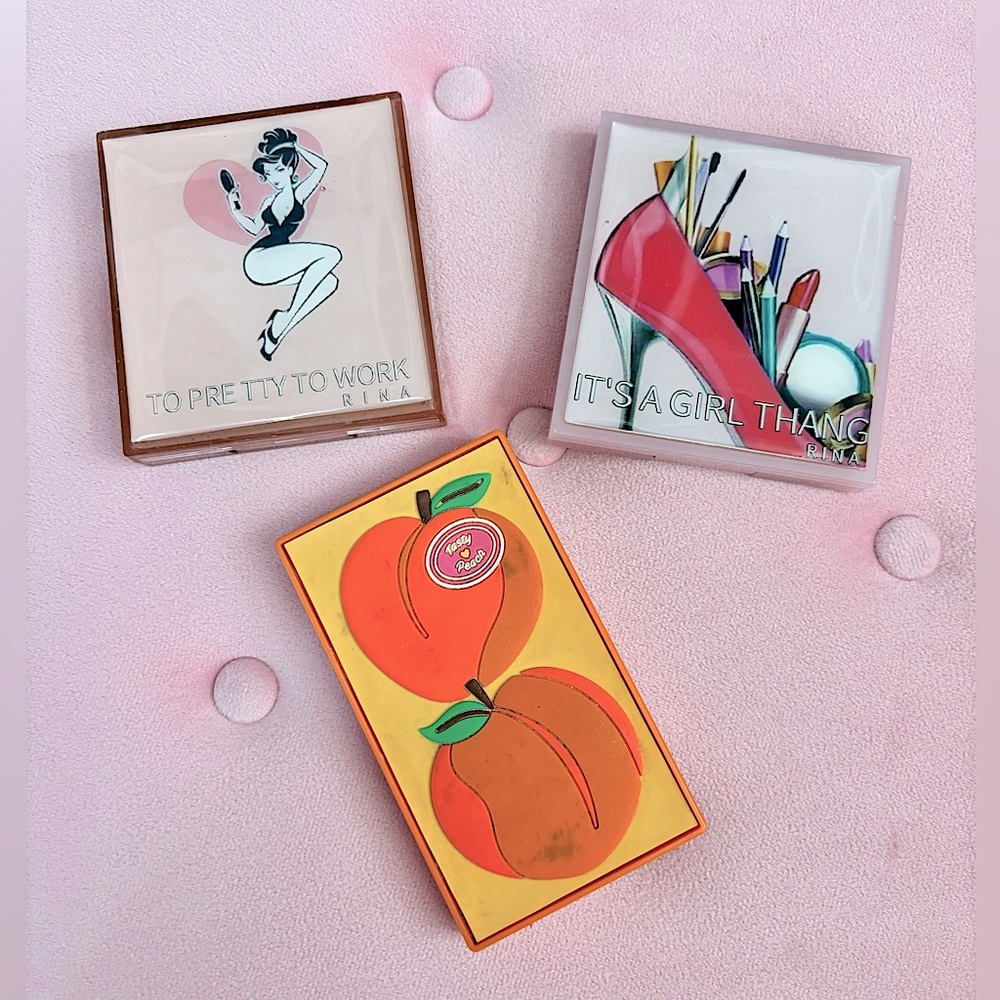 Bundle of three makeup palettes Revolution Beauty